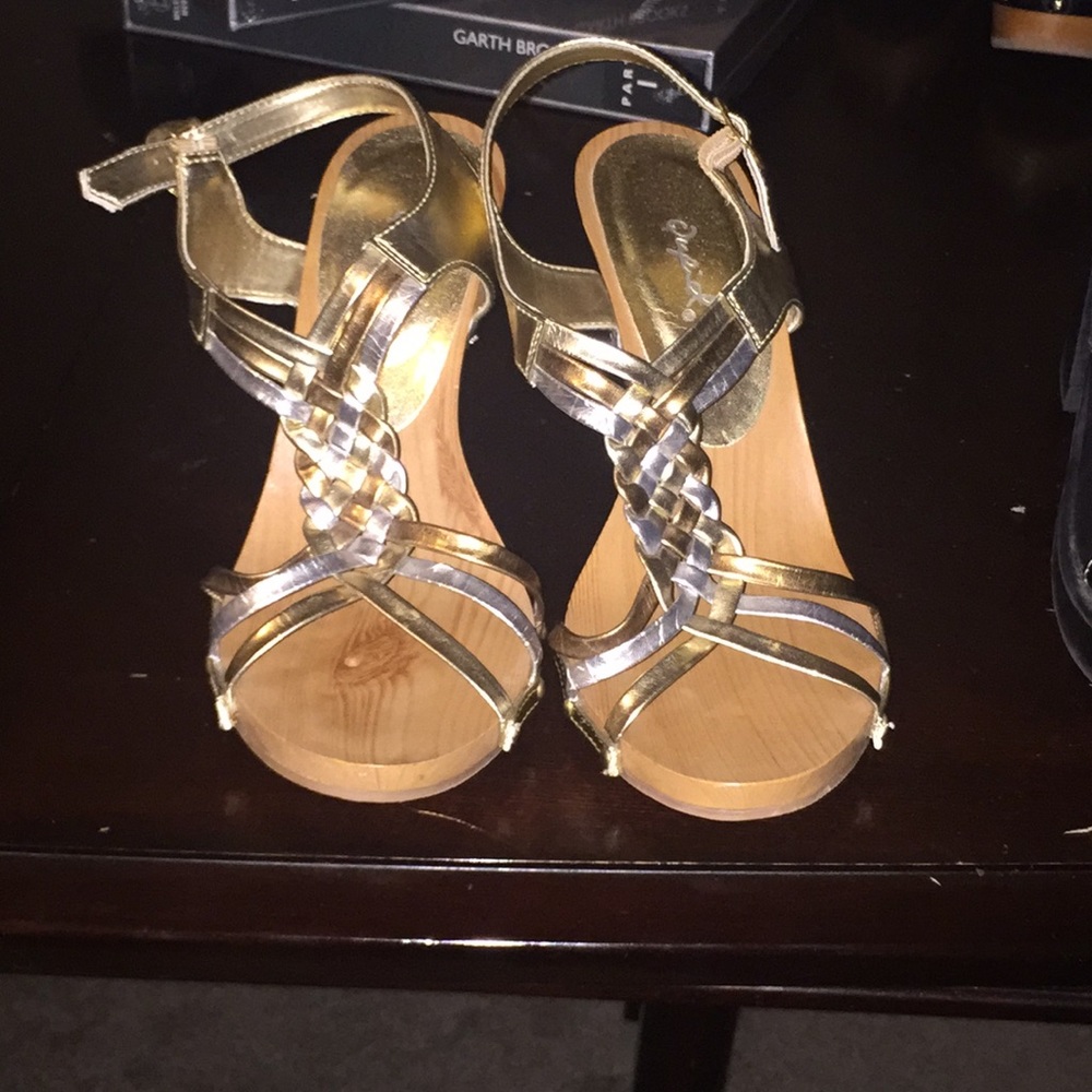 Qupid Gold Heels